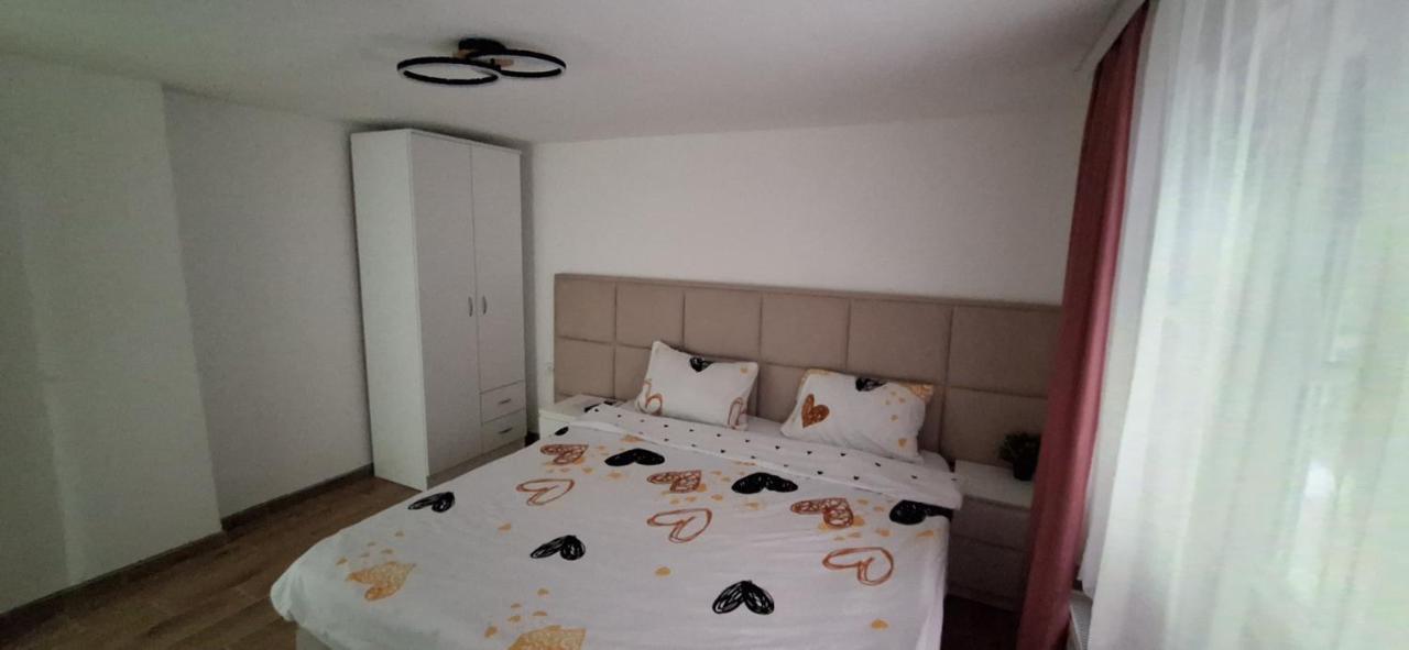 Apartman Zivkovic เลสโควัซ ภายนอก รูปภาพ
