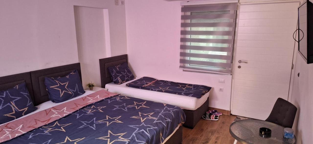 Apartman Zivkovic เลสโควัซ ภายนอก รูปภาพ